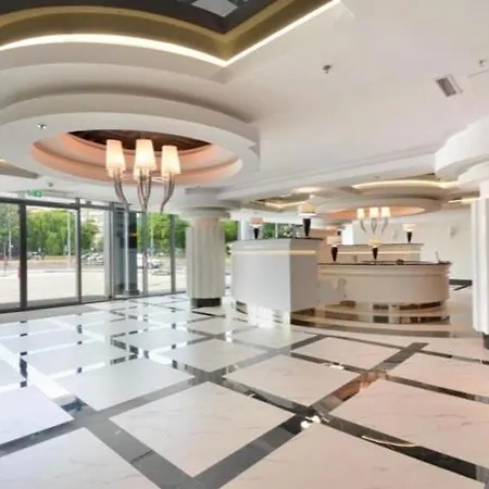 Hanza Tower 23 & Pool *